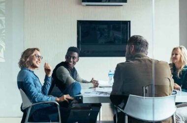How a Broker Dealer Helps Firms Maintain Compliance
