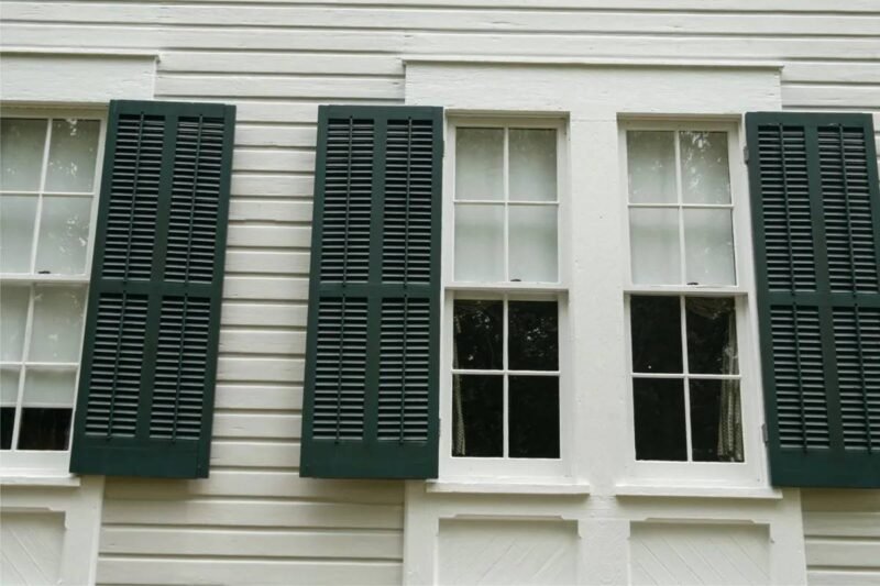 how-to-install-shutters-to-vinyl-siding-hardware-t-1