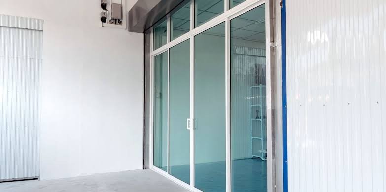 how-to-replace-a-sliding-glass-patio-door-removal-1